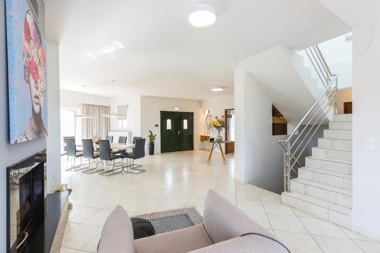 Villa Aelia I Modern & Ideal For Large Groups Galatas  Exterior photo