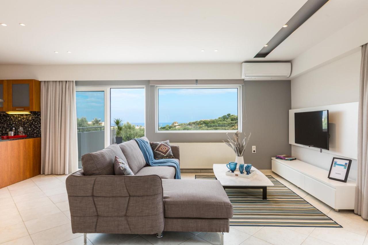 Villa Aelia I Modern & Ideal For Large Groups Galatas  Exterior photo