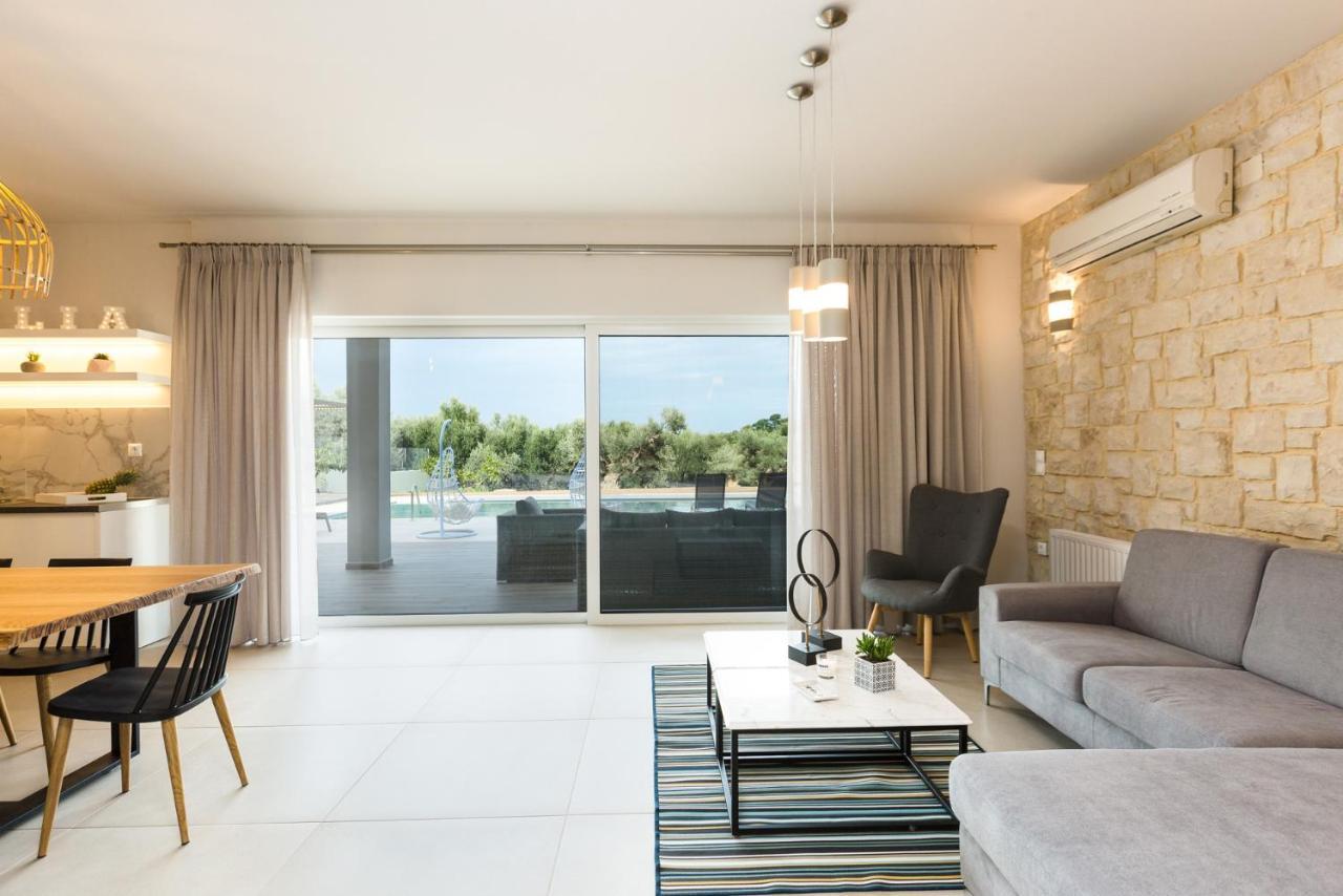 Villa Aelia I Modern & Ideal For Large Groups Galatas  Exterior photo